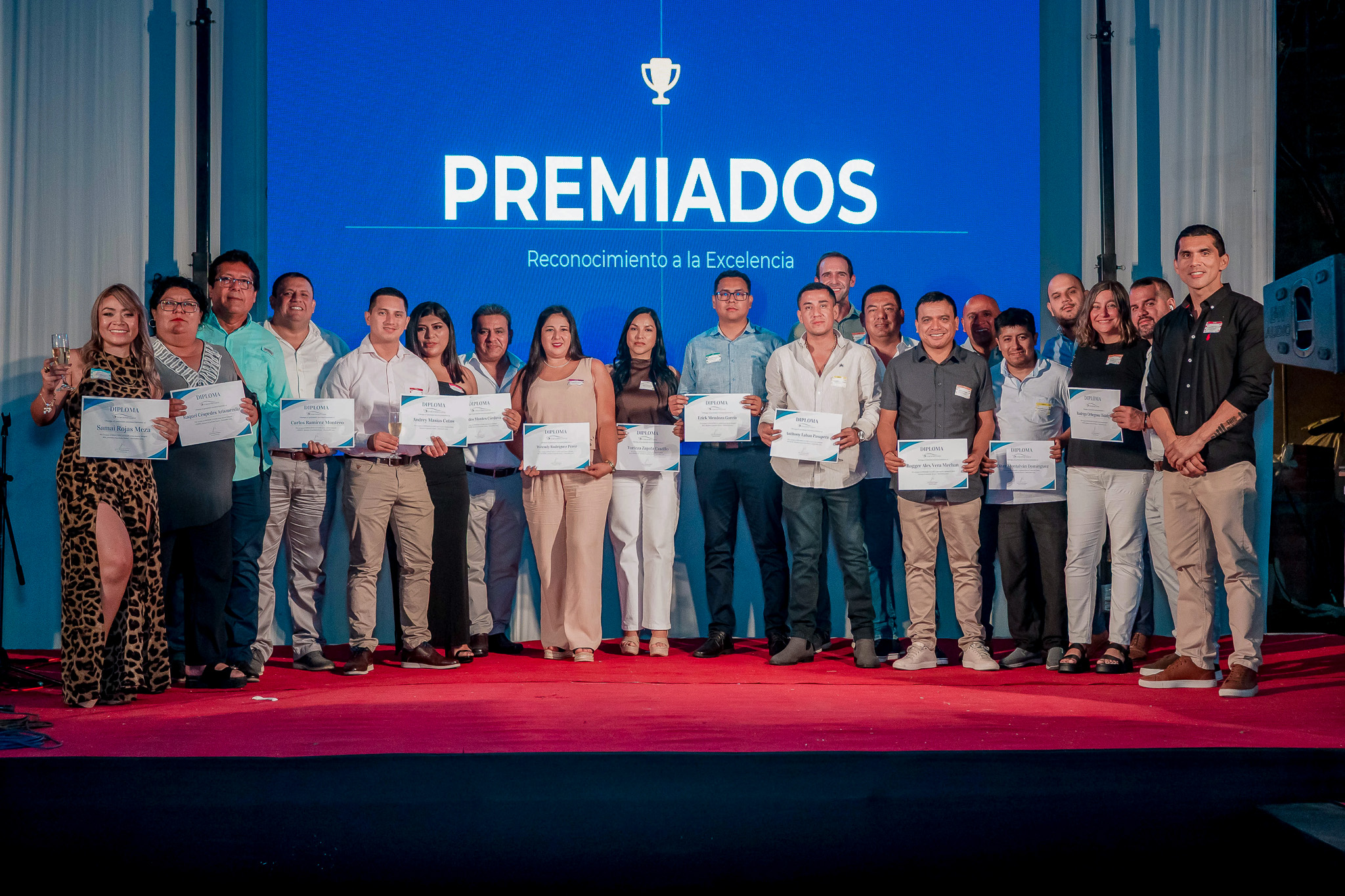 Reconocimiento a colaboradores de Interamericana durante el Kick Off 2026